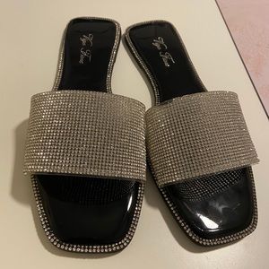 Fashion nova black rhinestone flat sandals